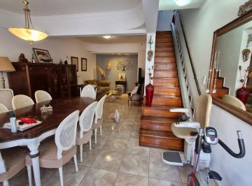 Casa de 4 ambientes, Villa Luro · Venta Villa Luro Triplex 5 Amb 3 Dorm. 3 Baños Patio Terraza Parrilla