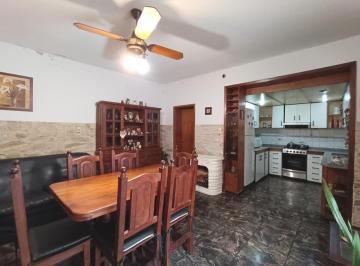 Casa · 73m² · 3 Ambientes · Venta | Permuta - Casa de Pasillo, 2 Dorm. y Patio - Luis Agote, Rosario - Apto Crédito.