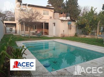 Casa · 113m² · 4 Ambientes · 1 Cochera · Venta - Casa - Funes