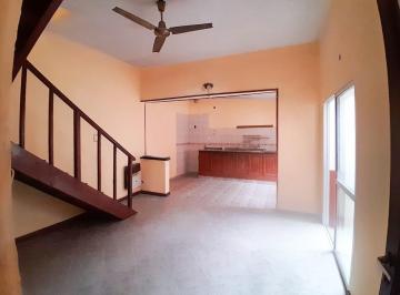 Casa · 97m² · 5 Ambientes · Venta/permuta - Casa de 3 Dorm. con Patio y Terraza. Industrial, Rosario.