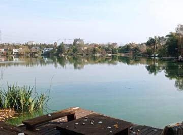 Casa · 340m² · 3 Dormitorios · 2 Cocheras · Venta. Casa Al Agua en Barrio Cerrado Altamira, Rincón de Milberg, Tigre
