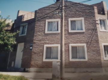 Casa de 5 ambientes, Rosario · Dueña. Excelente. Barrio Lourdes.
