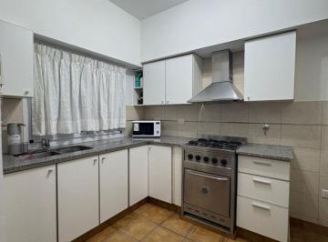 PH de 3 ambientes, Avellaneda · Departamento Tipo Casa Planta Baja con Gge y 2 Patios