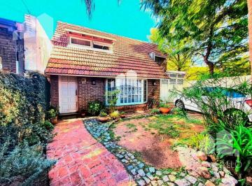 Casa · 160m² · 4 Ambientes · 2 Cocheras · Venta Casa Chalet en Ituzaingo Norte