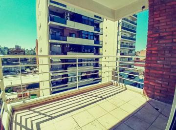 Balcón al frente calle España · Alquiler - Departamento de 2 Dorm. con Balcón, Centro, Rosario.