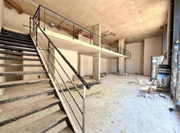 Local comercial · 186m² · 1 Ambiente · Local Comercial en Alquiler