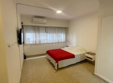 Departamento de 1 ambiente, Mar del Plata · Vendo Excelente Amb y Medio a 200 m del Mar/zona Guemes