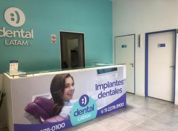 Local comercial · 100m² · 1 Ambiente · Local en Alquiler Liniers - 20 m de Vidriera - Alto Transito