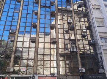 Oficina comercial · 18m² · 1 Ambiente · Oficina en El Edificio Cristal - Santa Fe 1412 05 - 05