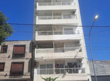 Departamento de 2 ambientes, Córdoba · Alquilá a m de Bv. San Juan. 2 Dorm. Externo. Amueblado!