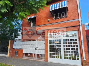 Casa · Casa 04 Ambientes en 2 Plantas en Alquiler Sin Cochera en San Andres