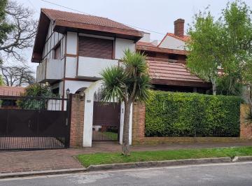 Casa de 5 ambientes, Mar del Plata · Venta Chalet en Barrio Los Troncos