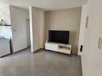 Departamento de 3 ambientes, Cipolletti · Hermoso Depto Remodelado en Pleno Centro!