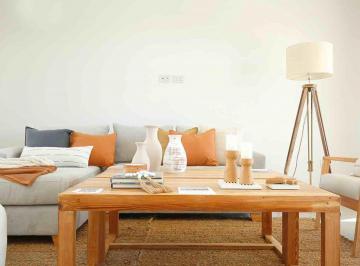 Casa · 171m² · 5 Ambientes · 1 Cochera · Casa de Cuatro Dorm. y Pileta, Magallanes
