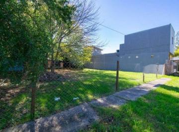 Casa · 50m² · 2 Ambientes · Lote en Venta en City Bell - Entre Caminos