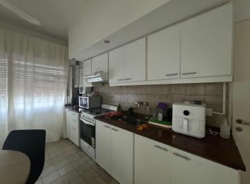 Casa · 117m² · 6 Ambientes · 2 Cocheras · Venta Casa 2 Dorm Patio Cochera Res Velez Sarsfiel
