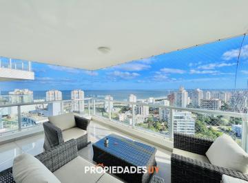 Foto1 · Exclusivo Penthouse de 3 Dorm. con Vistas Panorámicas a Playa Brava, en Venta