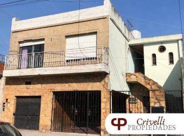 Casa · 170ha · 5 Ambientes · 1 Cochera · Venta | Inmueble con Dos Departamentos + Local y Garage Cubierto