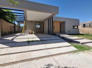 AVX-AVX-187_2 · Casa 3 Dorm.. | Aguaribay Al 100