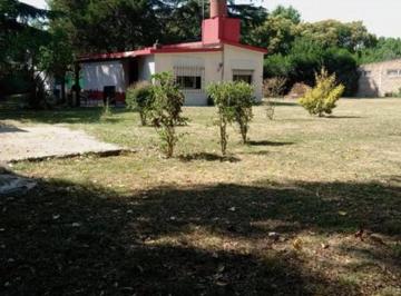 Quinta vacacional · 60m² · 3 Ambientes · 1 Cochera · Quinta en Moreno