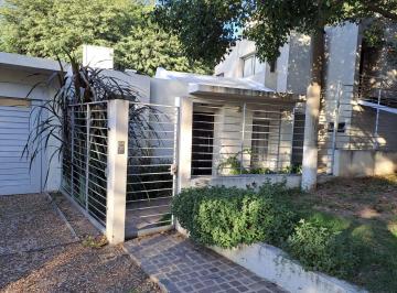 Casa · 244m² · 7 Ambientes · Casa en Venta Cerro de Las Rosas