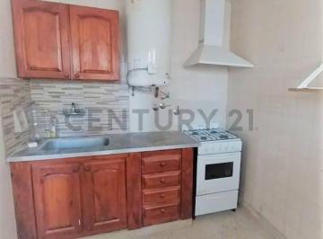 Departamento · 48m² · 4 Ambientes · 41 27 y 28 Departamento PH 2 Domritorios en Venta La Plata