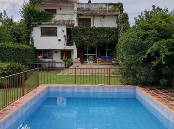 Casa · 337m² · 6 Ambientes · 2 Cocheras · Venta Casa a m Rafael Nuñez Cerro 5 Dorm.. Apto Credito