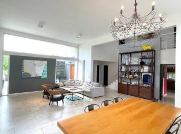 Casa · 222m² · 10 Ambientes · 4 Cocheras · Casa en Venta en Barbarita, General Pacheco, Tigre