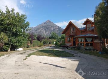 Casa · 414m² · Casas en Venta en Amplio Terreno – El Hoyo, Chubut (Fz - 23)