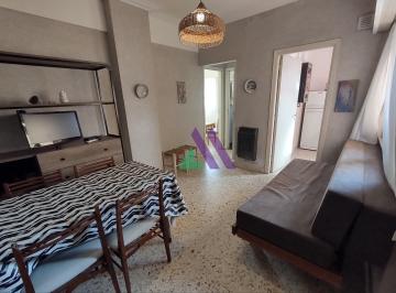 Departamento de 2 ambientes, Miramar · Departamento de 2 Ambientes a m de La Playa. Miramar