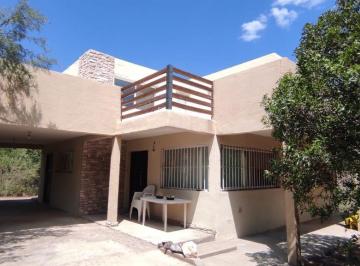Casa , Capilla del Monte · ¡Nuevo Precio! Propiedad con Bellísima Vista Al Cerro, B° La Toma (01 - 551)