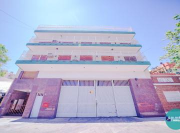 Departamento de 4 ambientes, Villa Pueyrredón · Semipiso de 4 Ambientes con Dependencia, 17 m de Frente