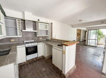 Casa · 72m² · 3 Ambientes · Venta Casa 3 Dorm. - Tiro Suizo.
