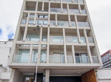 Departamento · 61m² · 1 Dormitorio · 1 Cochera · Departamento Maipu 930 - 2° Piso