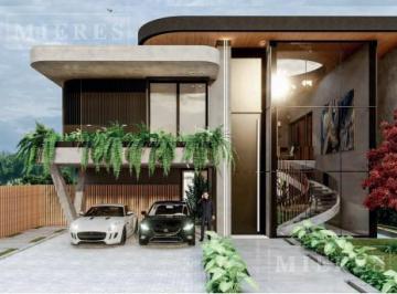 Casa · 550m² · 7 Ambientes · 2 Cocheras · Casa en Venta a Estrenar en El Yacht, Nordelta.