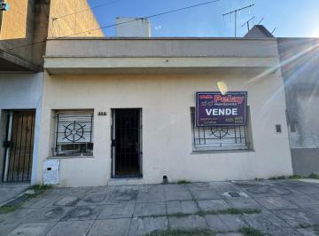 PH de 3 ambientes, Lanús · En Venta Dpto Tipo Casa 3 Amb con Patio y Terraza en Lanus