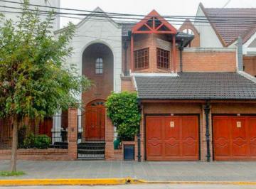PH · 65m² · 3 Ambientes · 1 Cochera · PH en Alquiler - Caseros