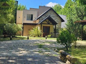 Casa · 300m² · 4 Ambientes · 2 Cocheras · Casa en Venta en Parque Las Naciones