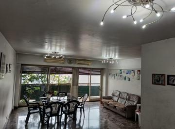 Departamento de 5 ambientes, Flores · Hermoso Departamento 5 Ambientes Muy Amplio y Luminoso en Flores 125 m²