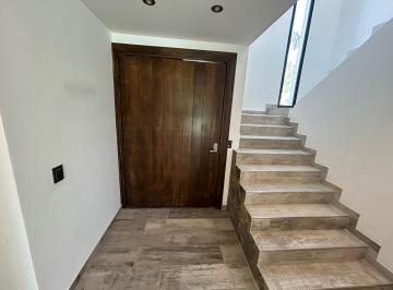 Casa · 275m² · 6 Ambientes · 4 Cocheras · Casa en Alquiler en Benavidez, Tigre, G. B. a. Zona Norte