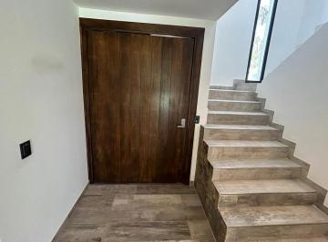Casa · 275m² · 6 Ambientes · 4 Cocheras · Casa en Alquiler en Benavidez, Tigre, G. B. a. Zona Norte