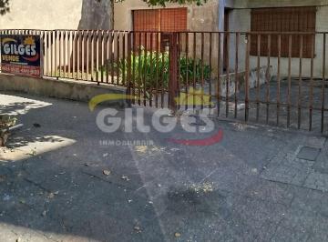 Casa · 120m² · 5 Ambientes · Venta Casa 5 Amb. en Ciudadela S/lote de 8.66x36 m²