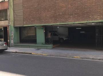 Garage · 13m² · 1 Cochera · Venta Cochera Cubierta en San Nicolás con Seguridad 24 Hs