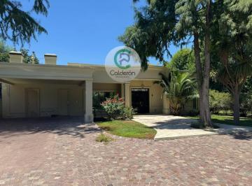 Casa · 200m² · 2 Ambientes · Casa en Venta Country Club San Diego