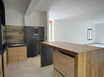 Casa · 240m² · 4 Ambientes · 2 Cocheras · Se Vende Casa a Estrenar en Villa Warcalde 3 Dorm