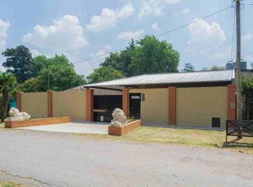 Casa · 150m² · 4 Ambientes · 1 Cochera · Casa en Venta Ezeiza con Pileta 4 Ambienttes