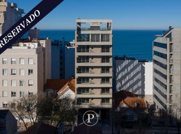 Departamento · 90m² · 3 Ambientes · Departamento - Playa Grande