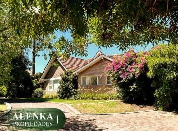 Casa de 5 ambientes, Pilar · Venta / Alquiler | 5 Ambientes con Piscina | Los Lagartos C. C