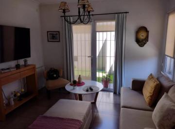 PH · 110m² · 3 Ambientes · 1 Cochera · PH en Venta - 2 Dorm. 1 Baño - Cochera - 131 m² - Tandil