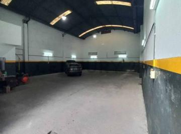 Bodega-Galpón · 170m² · 10 Cocheras · Echesortu Venta de Galpon
